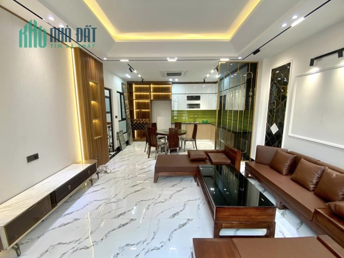 BÁN NHÀ NGUYỄN VĂN CỪ, LONG BIÊN GARA 2 ÔTÔ DT 70m2 x 6TẦNG THANG MÁY