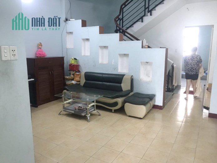 Nhà thuê 4 Tầng Mặt tiền đường Cao Lỗ 30m KDC Đồng Diều P4Q8. Giá : 25 triệu/th