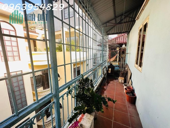 BÁN NHÀ HOÀNG CẦU, QUẬN ĐỐNG ĐA - LÔ GÓC - Ô TÔ VÀO NHÀ - TRƯỚC NHÀ 2 Ô TÔ TRÁNH - CHỈ 5.85 TỶ