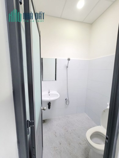 Nhà thuê - 100m2 hẻm Dương Bá Trạc P2Q8 - Giá : 12 Triệu