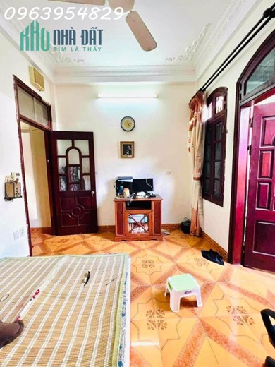 BÁN NHÀ TÂY SƠN, QUẬN ĐỐNG ĐA, MẶT NGÕ RỘNG, BA GÁC PHÓNG, 100M RA MẶT PHỐ, CHỈ 4.6 TỶ