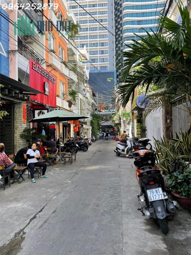 Bán nhà 2 tầng Bạch Đằng hẻm thông ô tô