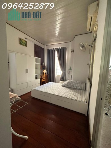 Bán nhà 2 tầng Bạch Đằng hẻm thông ô tô