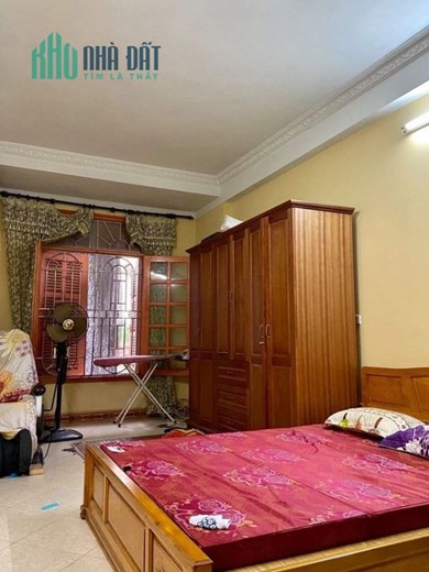 Bán nhà Tây Sơn 28m xây 5 tầng 3 phòng ngủ đẹp 3.3 tỷ