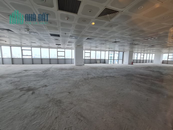 Hiếm! Nhượng nhanh 1100m2 văn phòng mặt đường Trần Phú, Hà Đông, sổ lâu dài, sang tên ngay