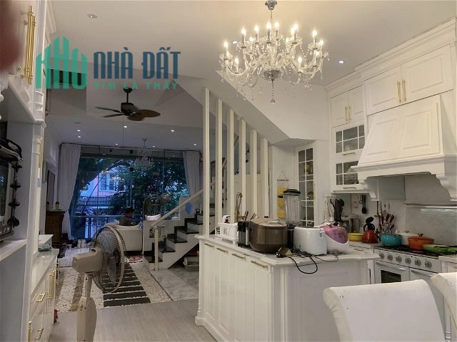 Bán mảnh đất vàng 52m-Lô góc Thái Thịnh, Đống Đa-Phù hợp xây CCMN, Gara Ô tô vào nhà 7 Tỷ.