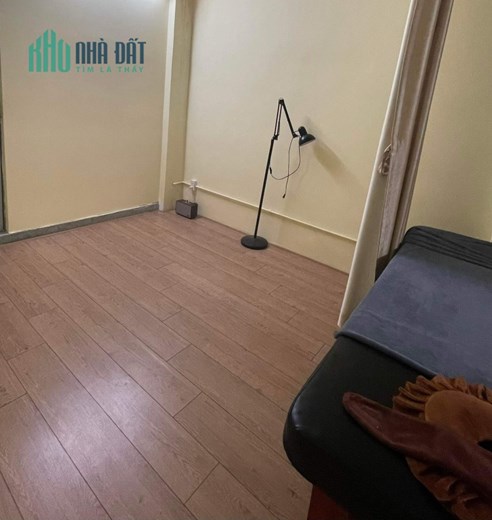 SHARE 1/2 MẶT BẰNG TRÊN LẦU 2 TẠI ĐƯỜNG HỒ THỊ KỶ, GẦN NGAY KHU PHỐ ẨM THỰC VÀ CHỢ HOA HỒ THỊ KỶ