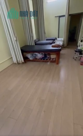 SHARE 1/2 MẶT BẰNG TRÊN LẦU 2 TẠI ĐƯỜNG HỒ THỊ KỶ, GẦN NGAY KHU PHỐ ẨM THỰC VÀ CHỢ HOA HỒ THỊ KỶ