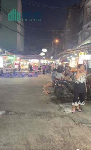 SHARE 1/2 MẶT BẰNG TRÊN LẦU 2 TẠI ĐƯỜNG HỒ THỊ KỶ, GẦN NGAY KHU PHỐ ẨM THỰC VÀ CHỢ HOA HỒ THỊ KỶ