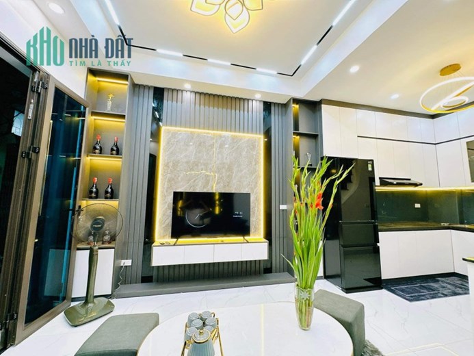 BÁN NHÀ ĐÔNG NGẠC MỚI ĐẸP 5 TẦNG Ở NGAY FULL NỘI THẤT 45M ,MT3.9M VIEW HỒ ĐIỀU HÒA CHỈ HƠN 3 TỶ