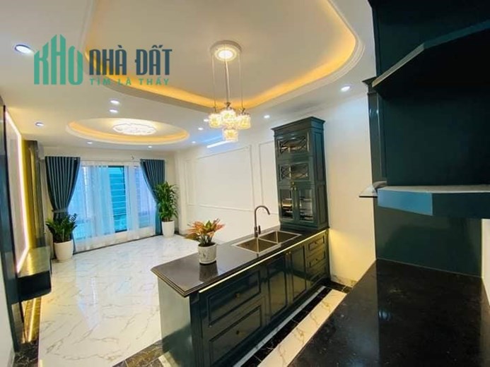 BÁN NHÀ ĐẸP 6 TẦNG CẦU THANG MÁY TRUNG TÂM NGÃ TƯ SỞ QUẬN THANH XUÂN DT:45M2 MT:4M 4 PHÒNG NGỦ +