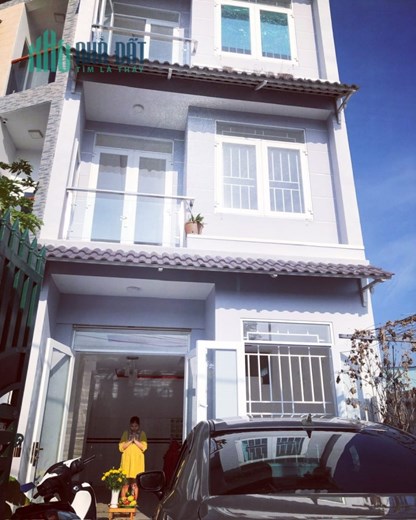 BÁN GẤP NHÀ THỦ ĐỨC XE HƠI VÀO NHÀ - NHÀ ĐẸP 1T2L 75m2 NHỈNH 5 TỶ