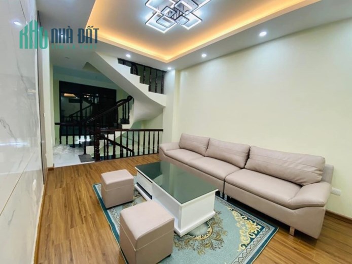 CỰC HOT  NHÀ ĐẸP - NGÕ RỘNG THOÁNG  THÔNG 
DIỆN TÍCH 35M2 + 5 tầng . Gần trường các cấp  Xuân La .