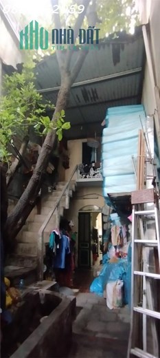 Chính chủ cần bán đất tặng nhà 2 tầng tại mặt phố Ngũ Xá - Trúc Bạch - Ba Đình - Hà Nội