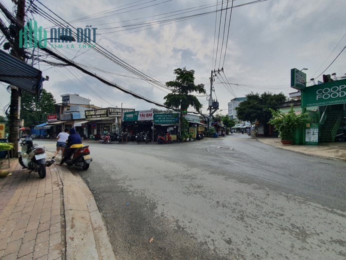 Bán đất 61m2 hẻm xe hơi 1 sẹc đường 8 Linh Trung