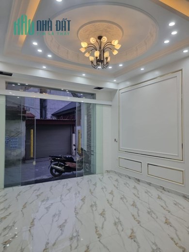 Bán nhà độc lập Mặt Phố Kiều Sơn thông với 193 Văn Cao