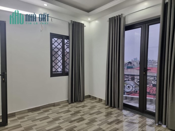 Bán nhà độc lập Mặt Phố Kiều Sơn thông với 193 Văn Cao