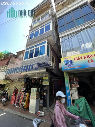 Chính chủ bán gấp nhà mặt phố Khương Thượng. Đống Đa1 mặt tiền đường 1 mặt ngõ