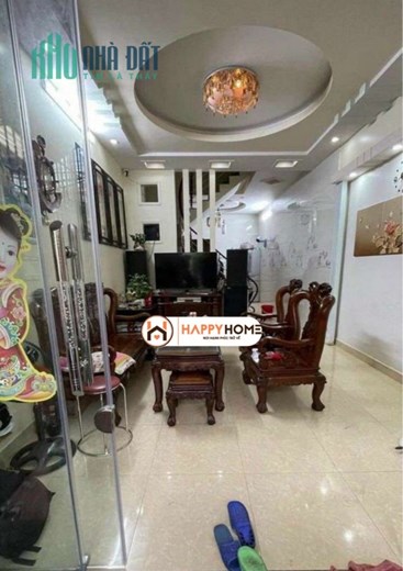 Bán nhà phố Văn Cao, diện tích 49m 3 tầng sân cổng riêng GIÁ chỉ 2.46 tỉ