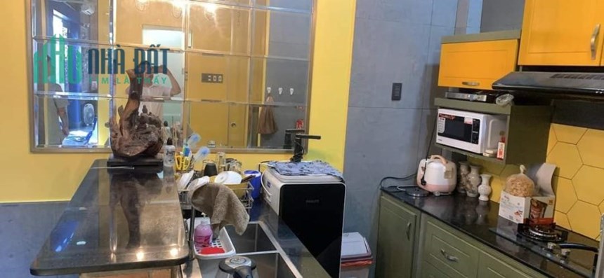 NHÀ BÁN GẤP, BTCT, HUỲNH TẤN PHÁT, GIÁP QUẬN 7, NGANG 5.5M, NHỈNH 4 TỶ
