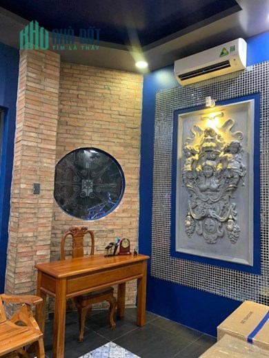 NHÀ BÁN GẤP, BTCT, HUỲNH TẤN PHÁT, GIÁP QUẬN 7, NGANG 5.5M, NHỈNH 4 TỶ