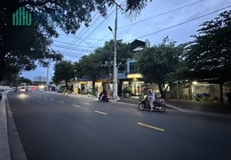 NHÀ QUẬN 7, MẶT TIỀN BẾ VĂN CẤM, CÁCH NGUYỄN THỊ THẬP 400M, 4 TẦNG, 52M2, NHỈNH 7 TỶ.