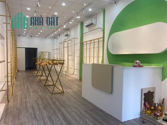 CẦN SANG LẠI SHOP THỜI TRANG ĐANG KINH DOANH-  Địa chỉ: 93 Núi Thành – Hải Châu – Đà Nẵng - Diện