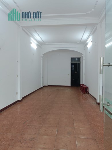 CHO THUÊ NHÀ MẶT PHỐ NGỌC HỒI  102 M2, 5 TẦNG, KINH DOANH  - 16 TRIỆU/THÁNG.