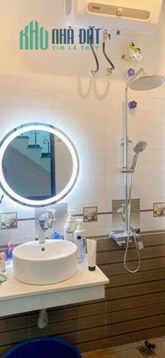 Bán nhà mặt đường Khúc Thừa Dụ, diện tích 55m 4 tầng GIÁ chỉ 5.9 tỉ