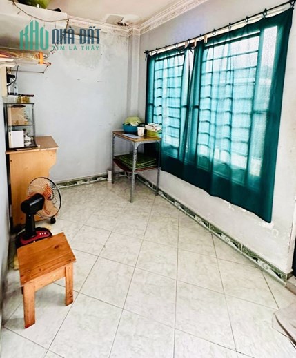 Bán Gấp Nhà 32m2, Đường Cách Mạnh Thánh Tám,Phường 11, Quận 3