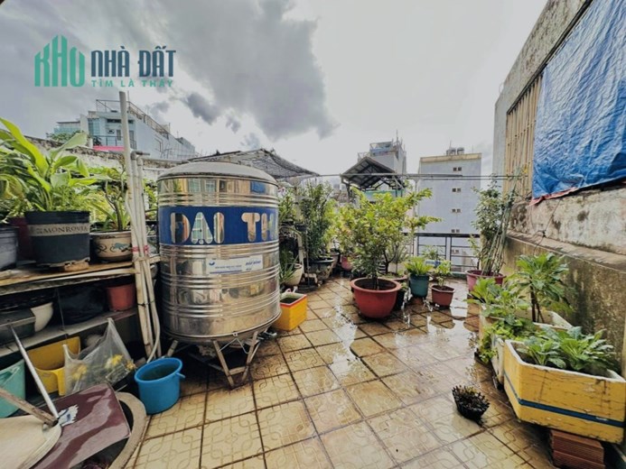 Bán Gấp Nhà 32m2, Đường Cách Mạnh Thánh Tám,Phường 11, Quận 3