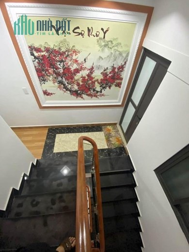Bán nhà đường Ngô Gia Tự, 48m 4 tầng ngõ ô.tô đỗ cửa 24h GIÁ 4.4 tỉ