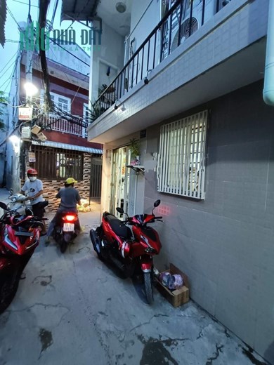 SIÊU HIẾM Q.6 DIỆN TÍCH 21M2 XÂY 3 TẦNG, HẺM 3M THÔNG THOÁNG, CHỈ NHỈNH 2 TỶ