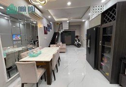 Nhà 2 tầng tặng full nội thất xịn xò - 10m ra mặt tiền đường 37 Tân Quy - Quận 7 . giá 5 tỷ
