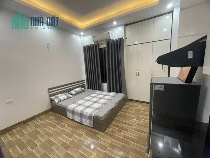 Bán gấp CCMN Phạm Văn Đồng 48M2 - 5T DT 450tr/năm ngõ nông 5.6 tỷ
