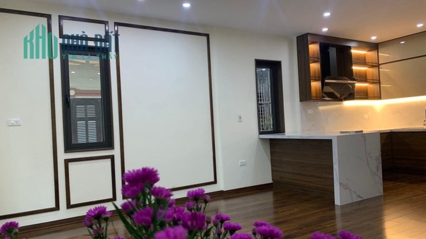 Bán Tòa căn hộ 204m2 phố Đội Cấn, Ba Đình 44 phòng Thang máy Dòng tiền 3 tỷ/năm Giá 42.4 Tỷ