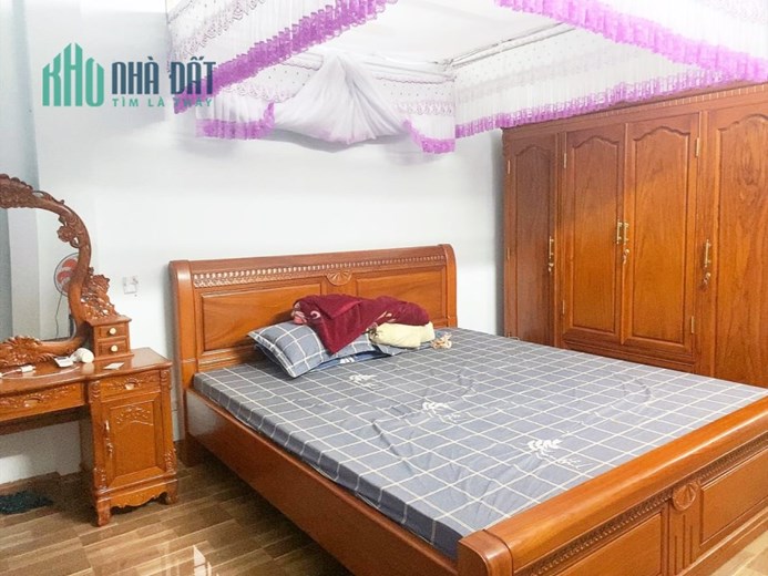 Hạ chào 300tr, Giá chỉ còn 5,3 tỷ. Bán nhà Phố Phan Đình Giót, La Khê, Hà Đông, Ô TÔ đỗ cửa
