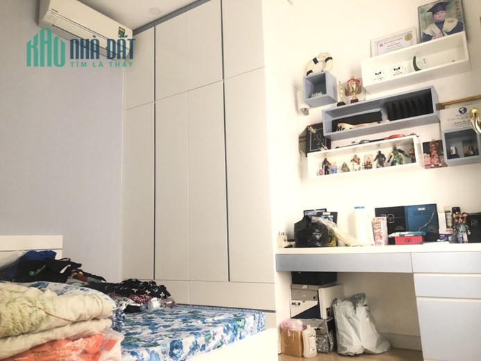 Bán nhà HXH 5m Đình Phong Phú. Ngang 5.5m, nhà đẹp, ở liền