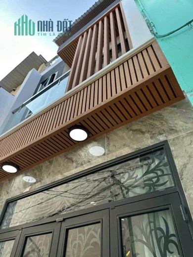 BÀ HOM, Q.6 - 3 TẦNG - 2PN - 15M2 - TIỆN ÍCH BỦA VÂY, HẺM THÔNG TỨ TUNG
