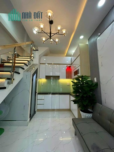 BÀ HOM, Q.6 - 3 TẦNG - 2PN - 15M2 - TIỆN ÍCH BỦA VÂY, HẺM THÔNG TỨ TUNG