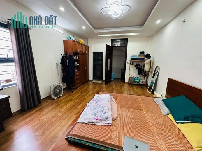 Bán nhà Thanh Nhàn, trước nhà 3m, ngõ thông, kinh doanh, lô góc 35m*5 Tmặt tiền 4.2m.