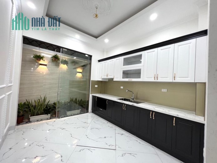 Bán nhà riêng Giáp Nhất, Thanh Xuân, 55m, 5 tầng, NHÀ ĐẸP, full nội thất, ô tô vào nhà KD tấp nập