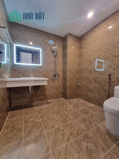 Bán nhà Thạch Bàn, Gần phố, Ô tô, 52 m2, 5T, MT 6 m, giá chỉ 6 tỷ.