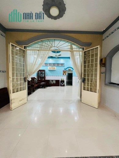 Chính chủ cho thuê nhà nguyên căn mặt tiền kinh doanh đường Hùng Vương.
