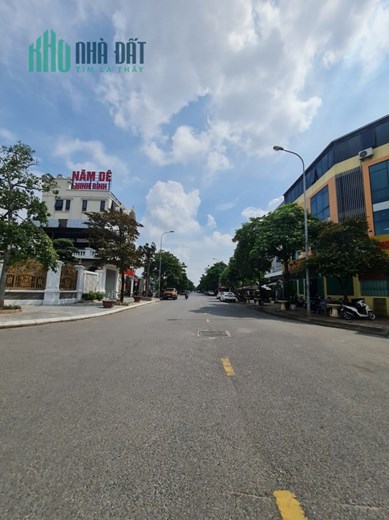 Bán nhà phố kinh doanh dự án East Center Trâu Quỳ, Gia Lâm, Hà Nội. DT sàn 385m2. LH 0989894845