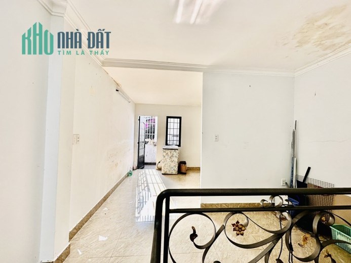 Hạ 2.1 tỷ bán gấp nhà 4 tầng mới Keng HXH sát MT Hoàng Hoa Thám -4x14m