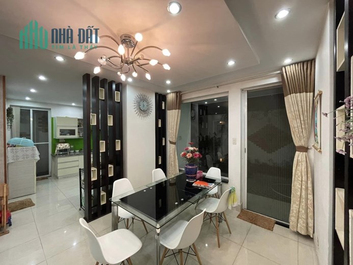 Biệt Thự phố - Đặng Văn Bi - 180m2 3 tầng - Đường 10m - Dân trí cao