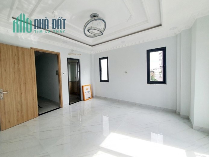 Hạ 2.6Ty bán gấp nhà 5 tầng ở Nguyễn Văn Nghi 51m2 - Kinh doanh đỉnh.