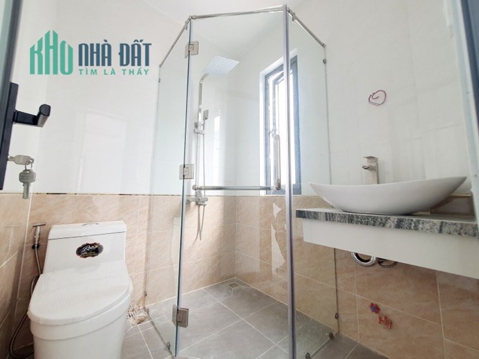Hạ 2.6Ty bán gấp nhà 5 tầng ở Nguyễn Văn Nghi 51m2 - Kinh doanh đỉnh.