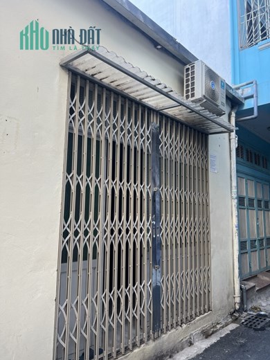 Bán nhà Võng Thị, Tây Hồ. 55 m2, 10,5 tỉ, vị trí đắc. địa, vài bước ra Hồ Tây